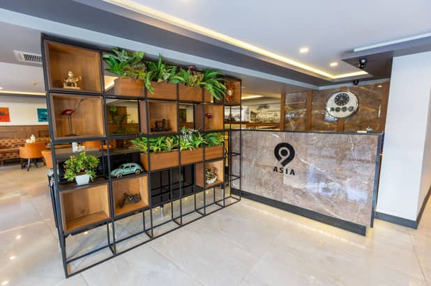 ASIA BUSINESS SUITES Galeri